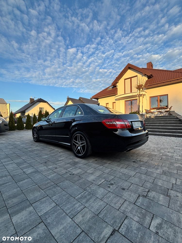 Mercedes-Benz Klasa E 350 CDI BlueEff Avantgarde - 27