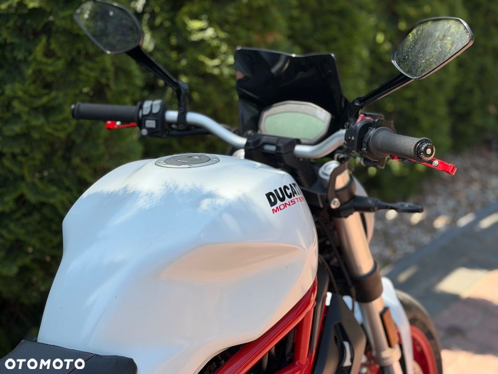 Ducati Monster - 14