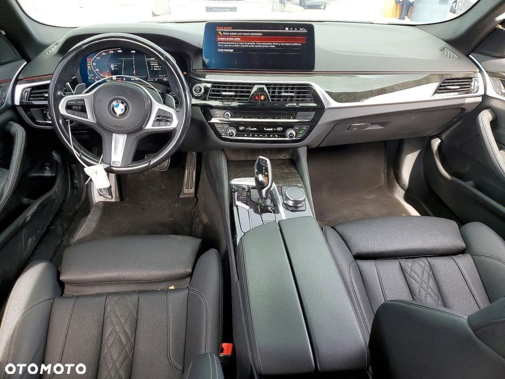 BMW Seria 5 540i xDrive mHEV M Sport sport - 9