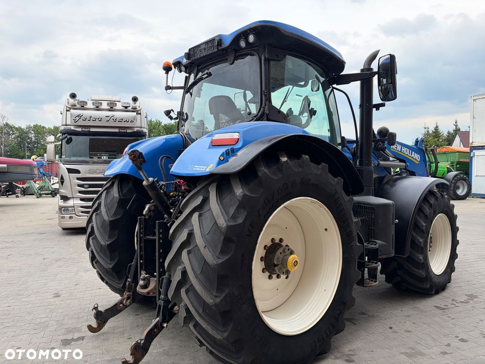 New Holland - 23