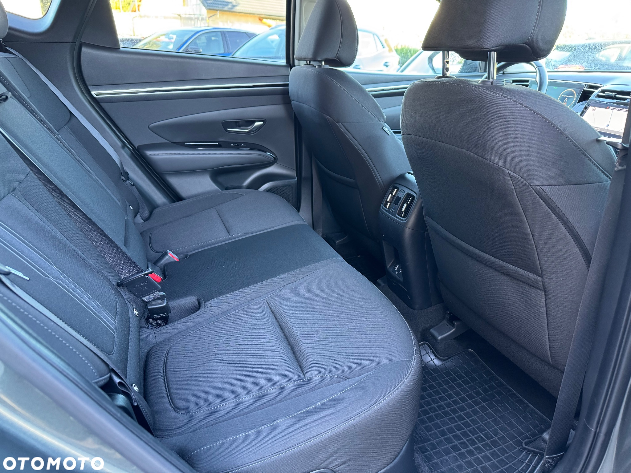 Hyundai Tucson 1.6 T-GDi HEV Executive 2WD - 19