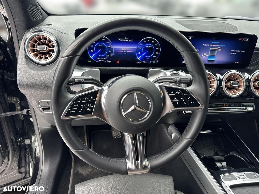 Mercedes-Benz EQB 250+ - 14