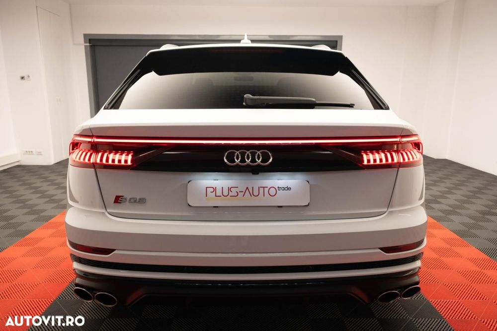 Audi SQ8 - 16