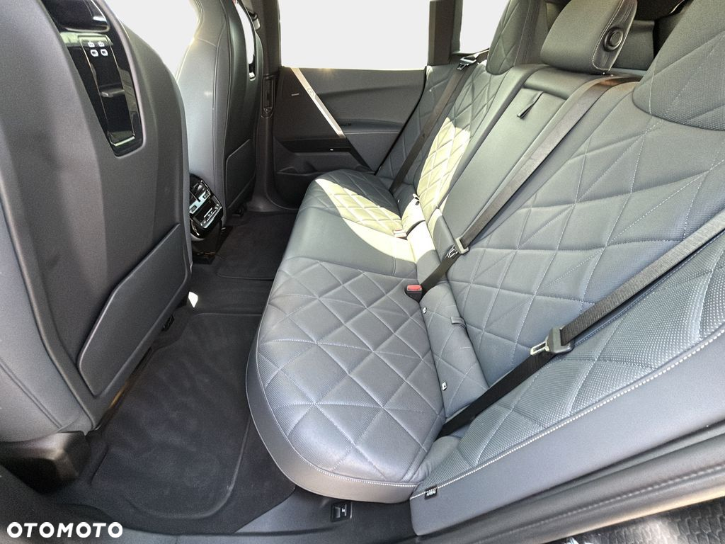 BMW iX xDrive40 76.6kWh Essence - 12