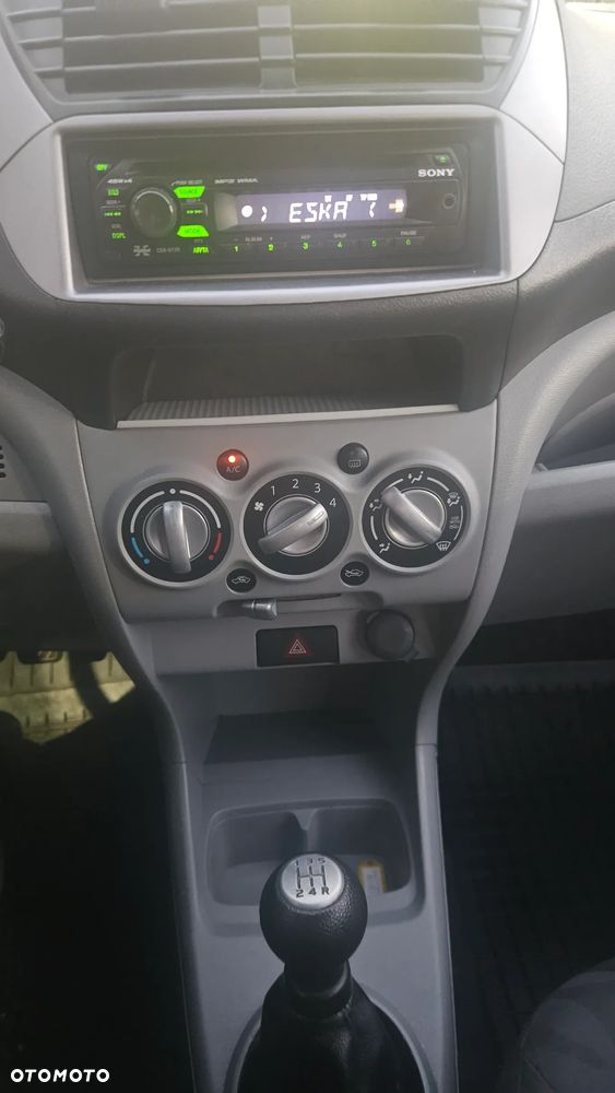 Suzuki Alto 1.0 City - 8