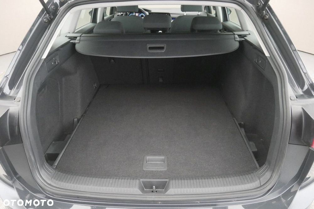 Volkswagen Golf Variant - 16