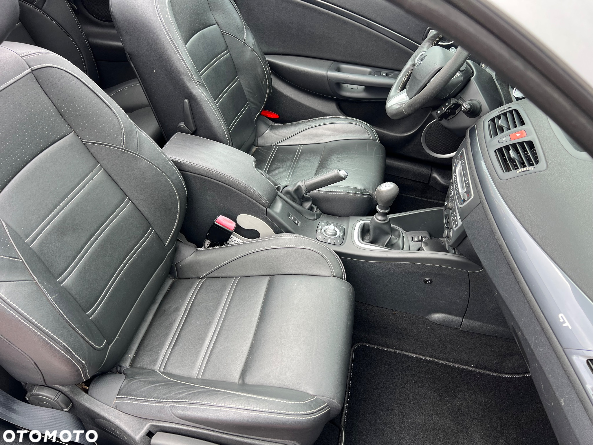 Renault Megane TCe 180 Coupe Dynamique - 20