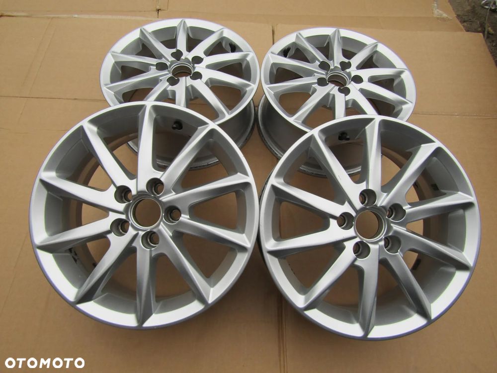 4x Felgi Aluminiowe 15 Skoda Fabia II III Praktik Rapid Roomster Seat Ibiza Leon I VW Golf IV 4 Polo IV V Bora 6 j 5x100 ET38 piasta 57,1 mm / Oryginalne - 12