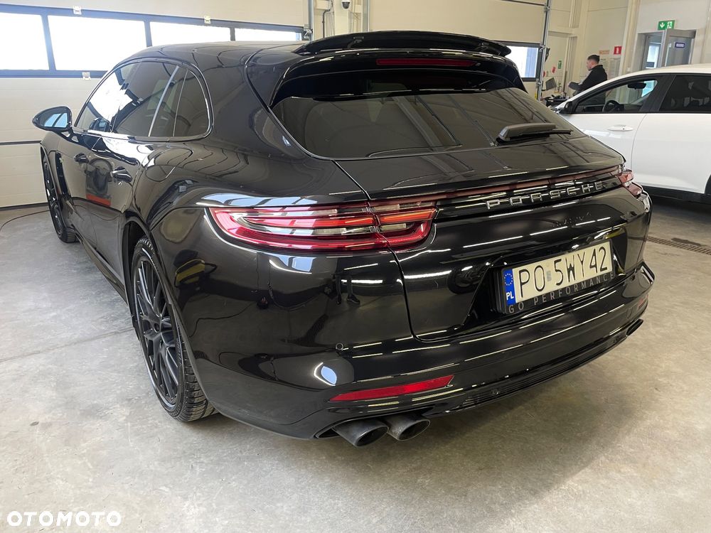 Porsche Panamera - 11