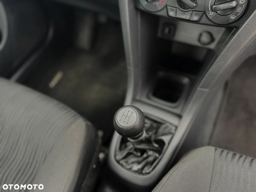 Suzuki Swift - 17