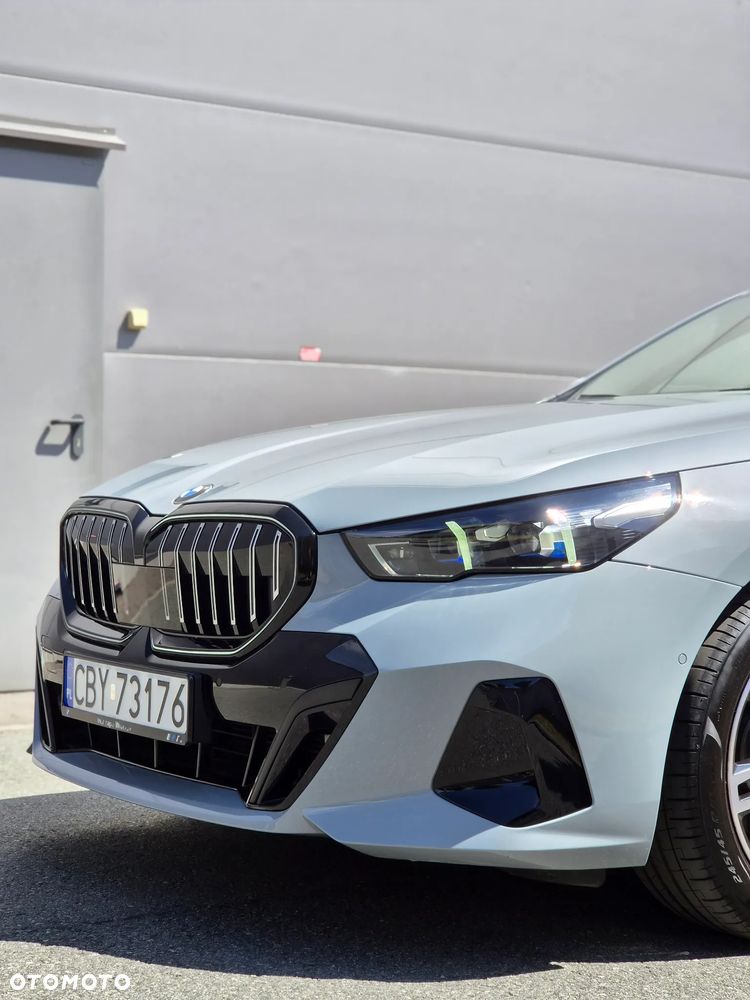 BMW Seria 5 - 25