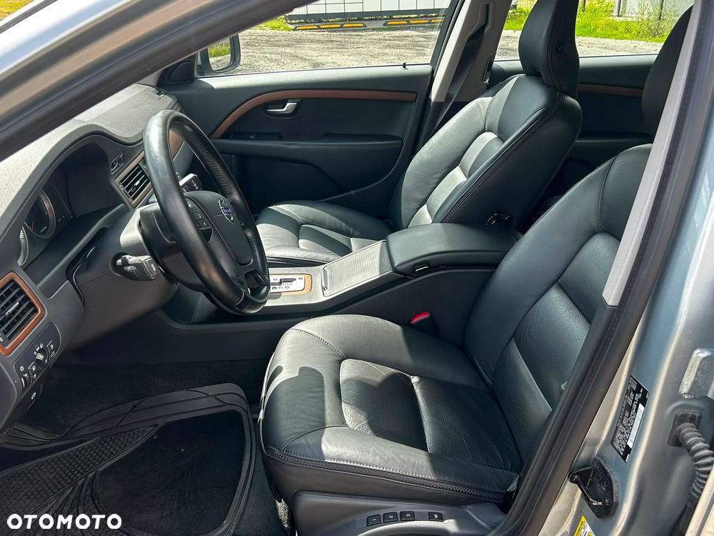 Volvo XC 70 - 9
