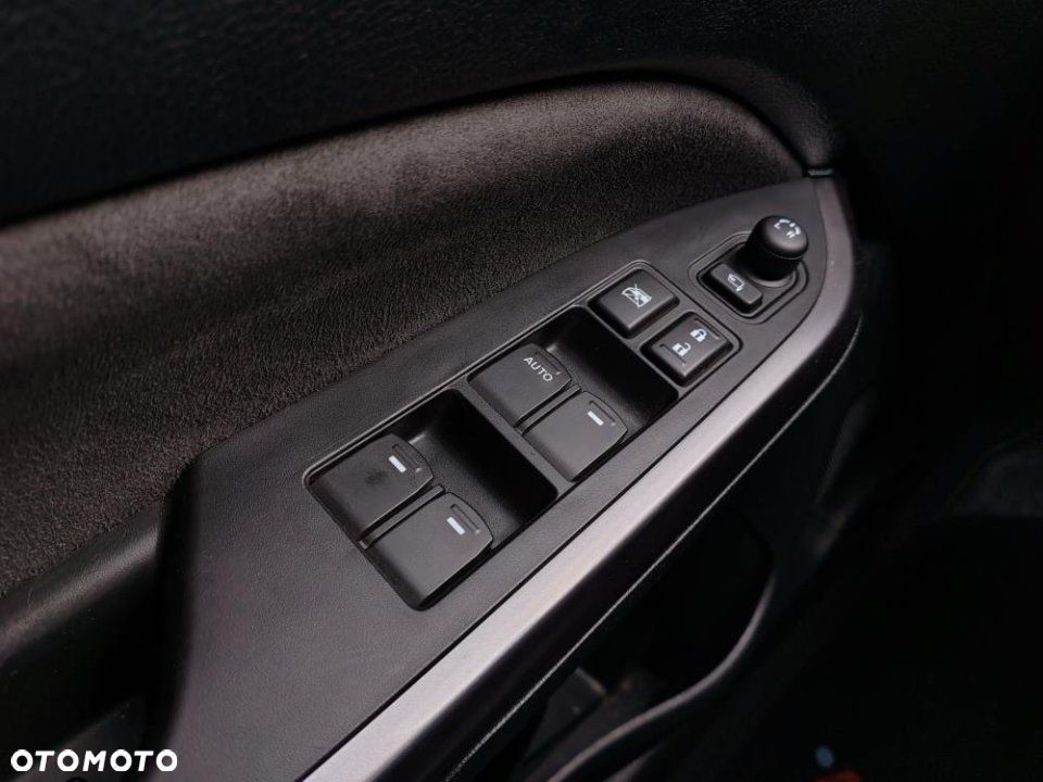 Suzuki Vitara - 26