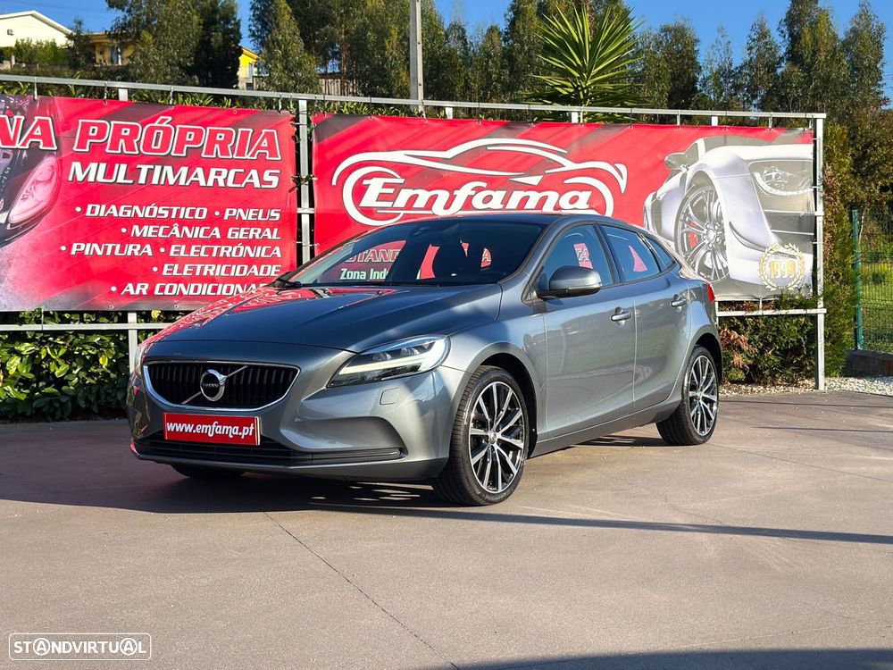 Volvo V40 2.0 D2 Momentum - 4
