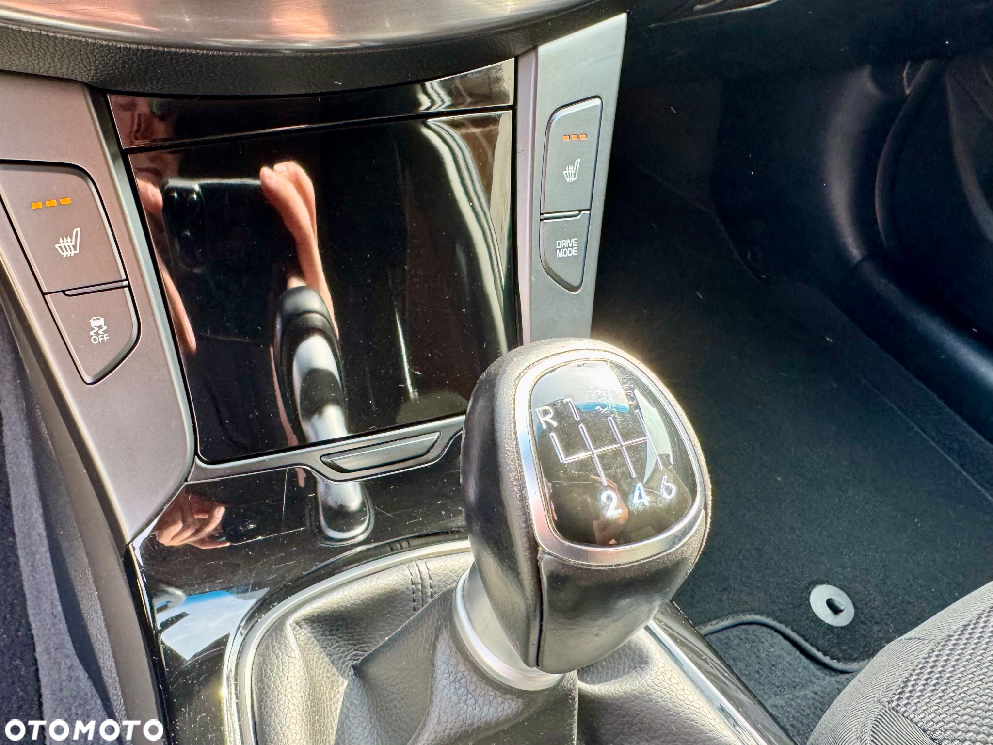 Hyundai i40 Kombi 1.7 CRDi Premium - 19