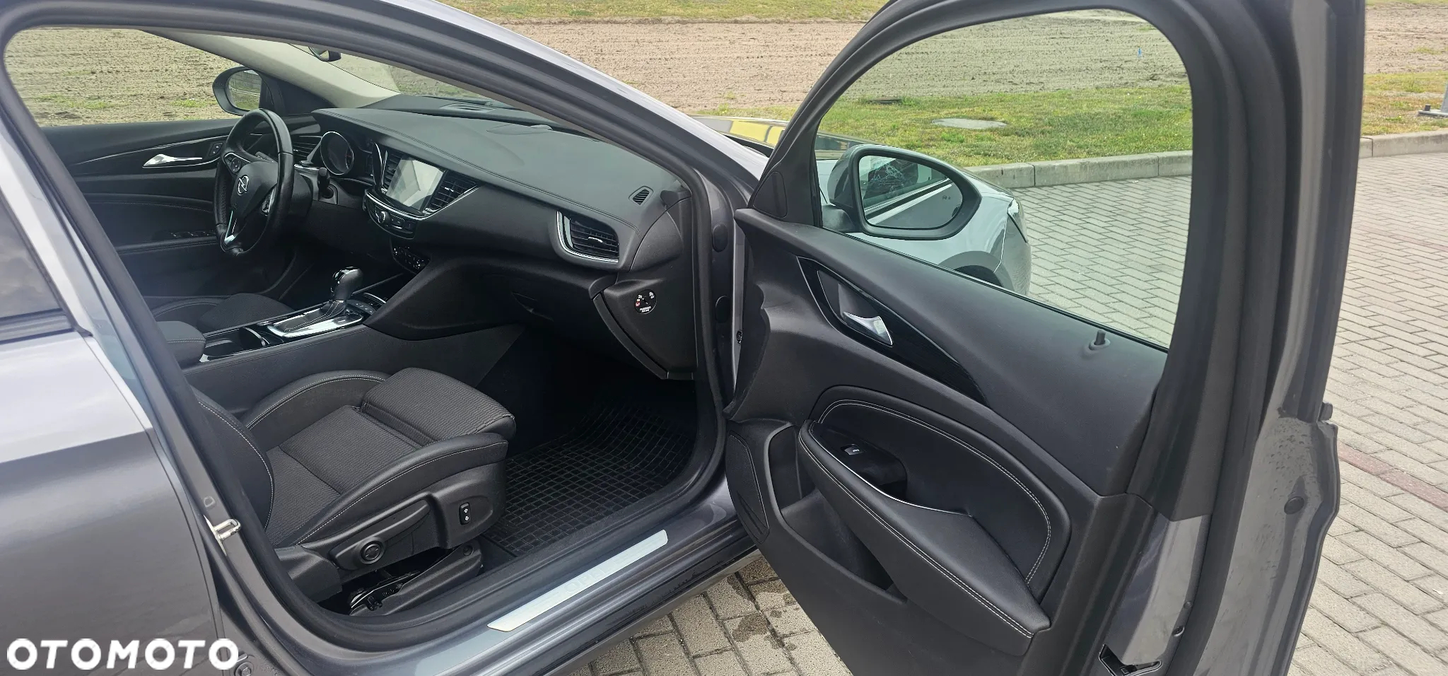 Opel Insignia 1.5 T Elite S&S - 9