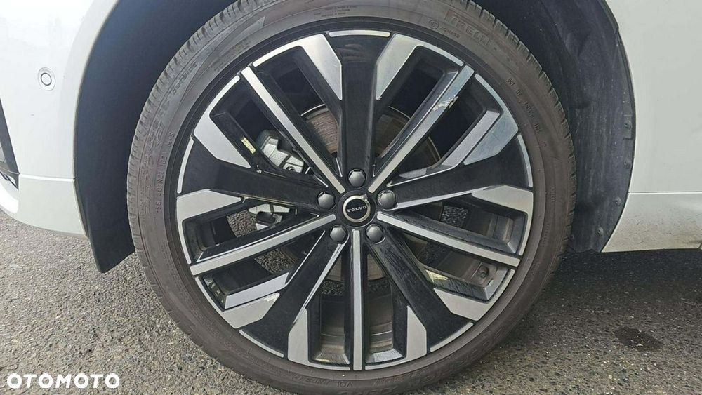 Volvo XC 60 B5 AWD Ultra Dark - 18