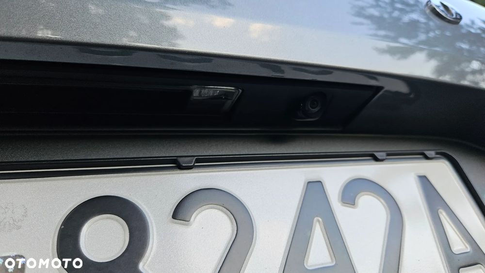 Volvo XC 60 D5 AWD Geartronic RDesign - 29