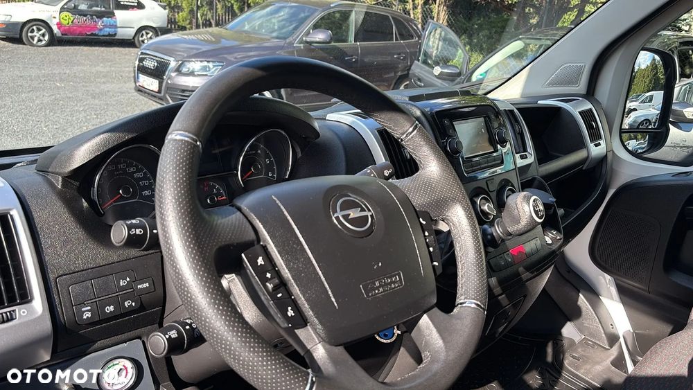 Opel Movano - 12