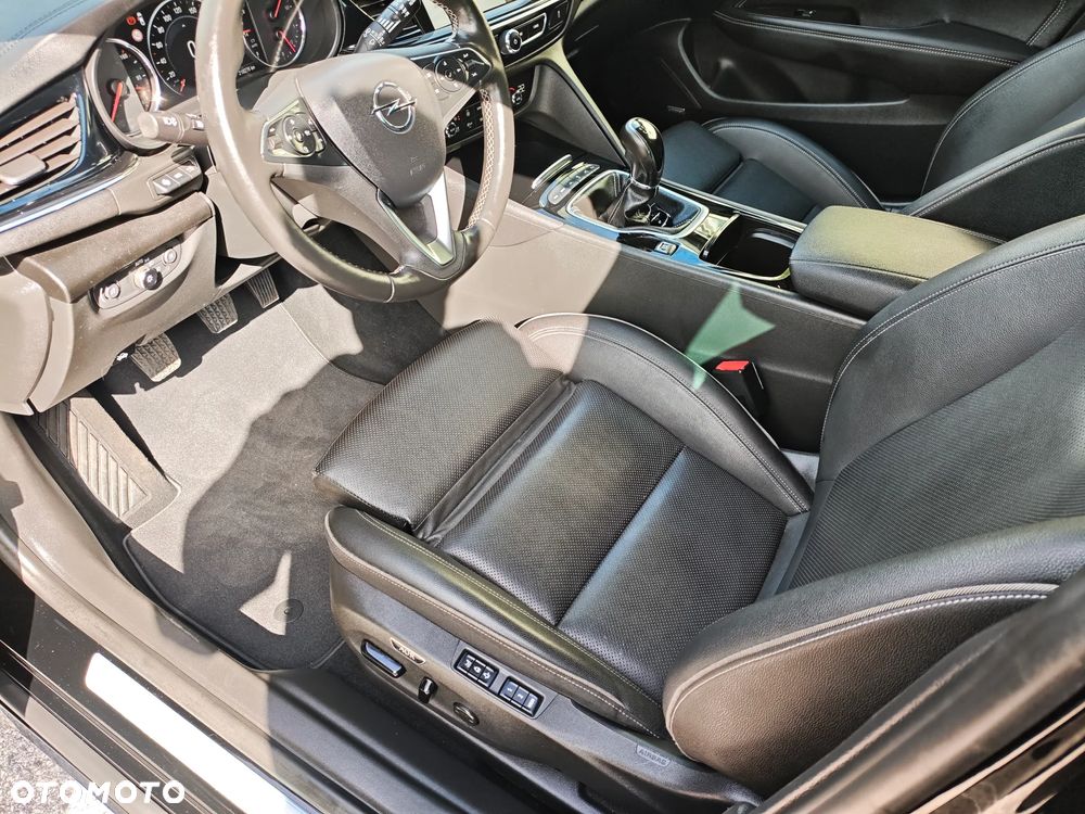 Opel Insignia 2.0 CDTI 4x4 Exclusive S&S - 18