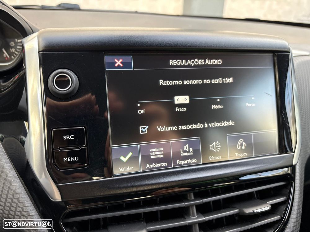 Peugeot 208 1.2 PureTech Style - 22