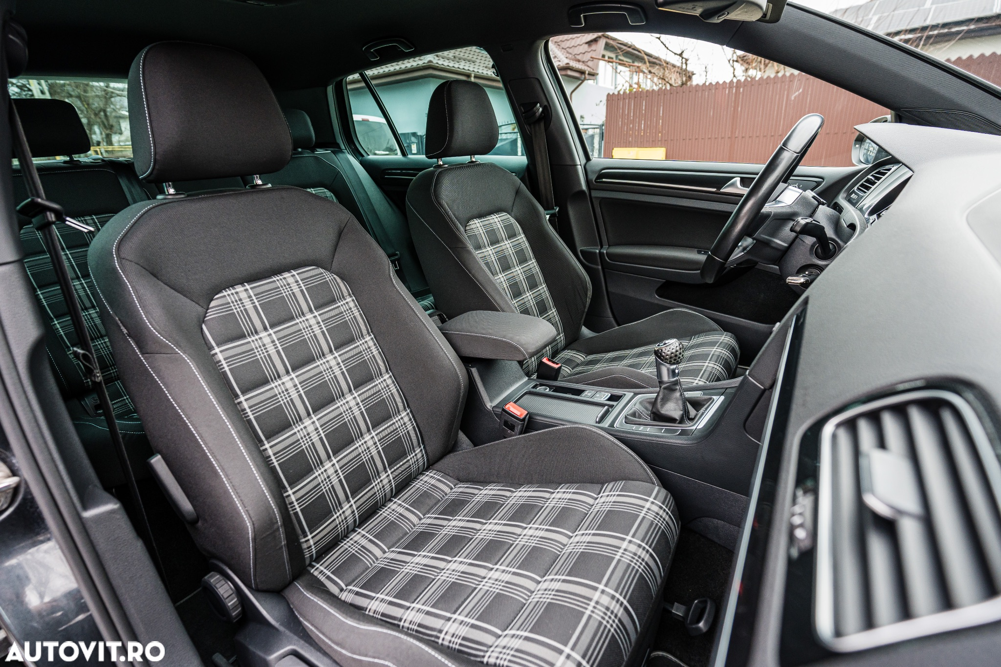 Volkswagen Golf 2.0 TDI GTD - 5