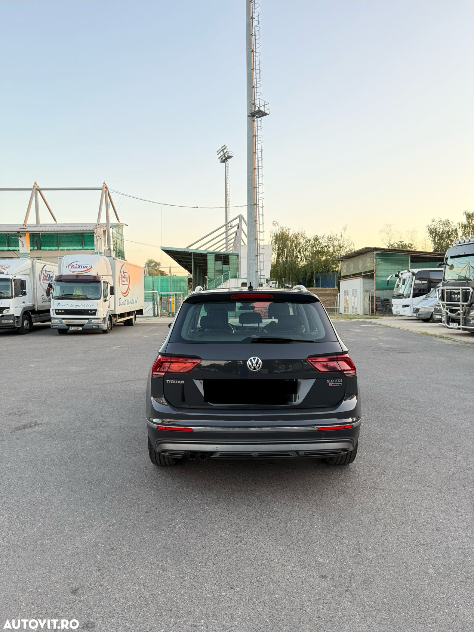 Volkswagen Tiguan 2.0 TDI DPF DSG 4Mot Comfortline - 3