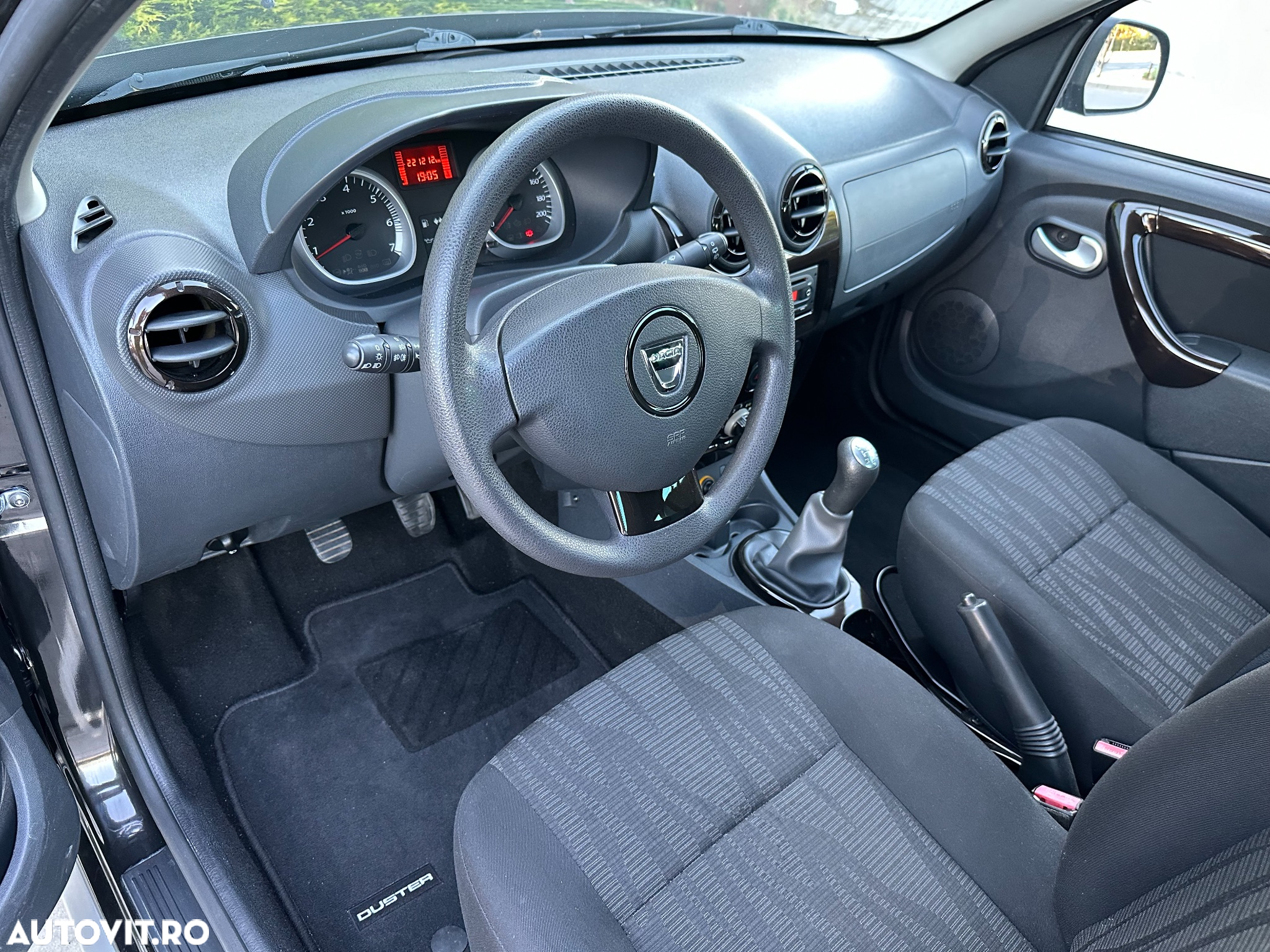 Dacia Duster 1.5 dCi 4x2 Laureate - 25