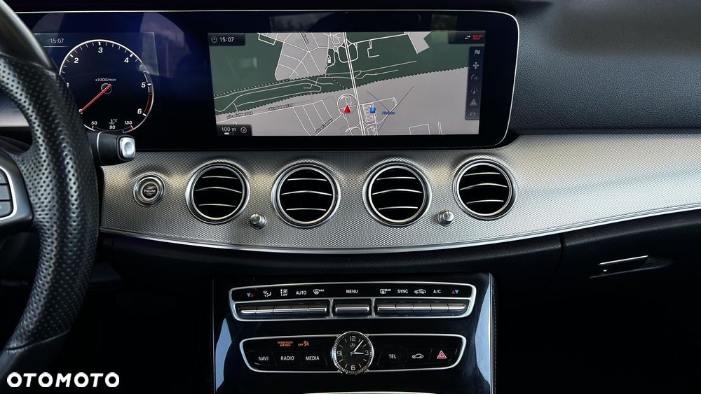 Mercedes-Benz Klasa E 350 BlueTEC 9G-TRONIC Avantgarde - 18