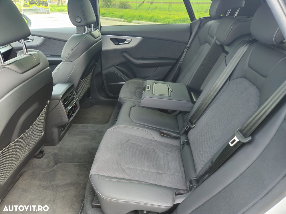 Audi Q8 55 TFSI quattro Tiptronic MHEV - 27