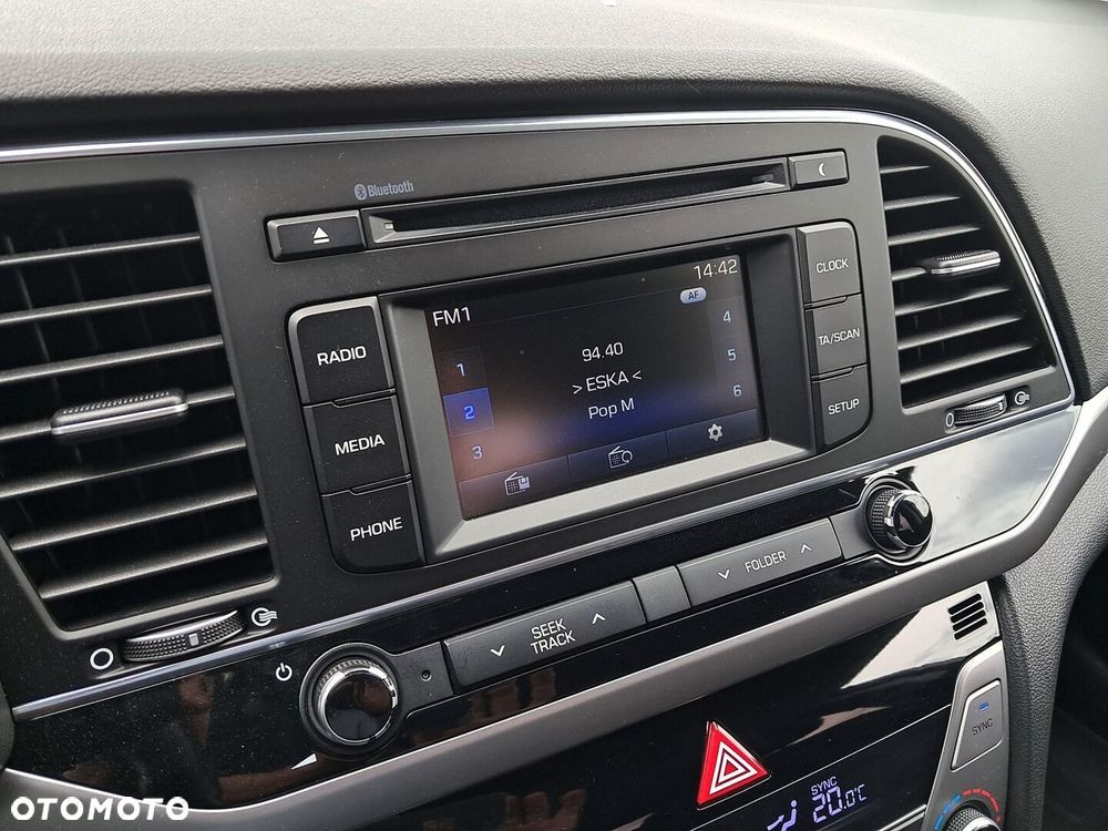 Hyundai Elantra 1.6 Comfort - 20