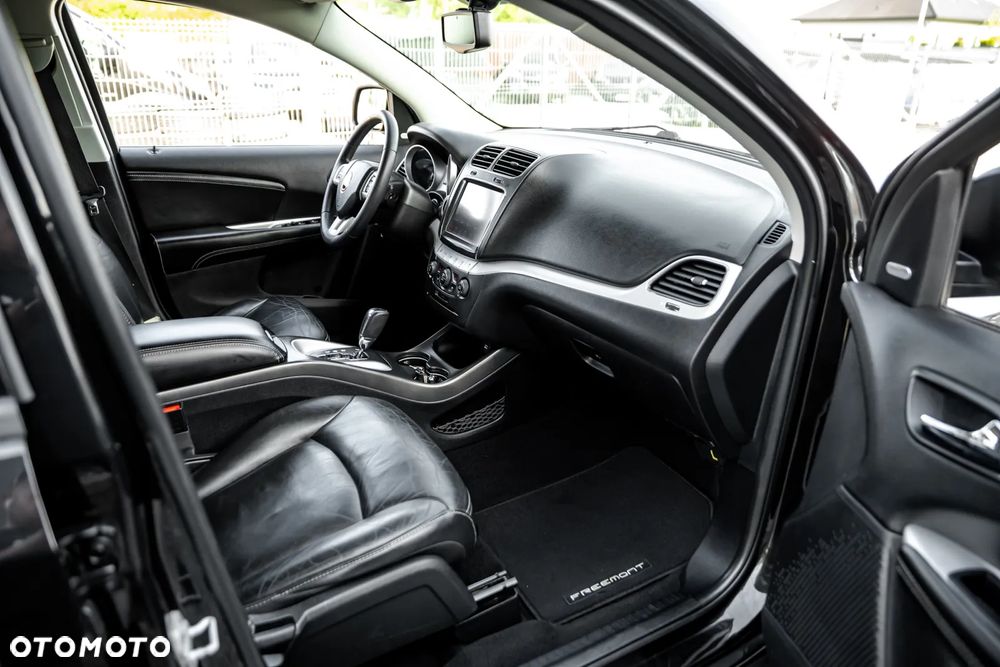 Fiat Freemont 2.0 Multijet 16V DPF Automatik Allrad Lounge - 27