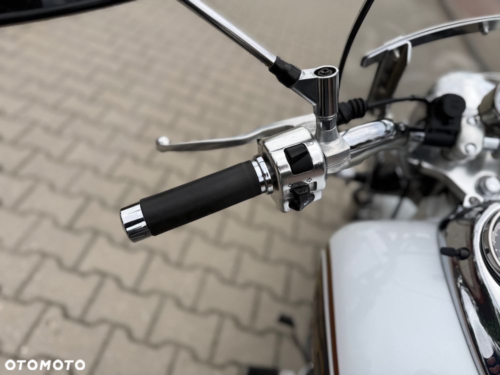 Yamaha XVS - 27