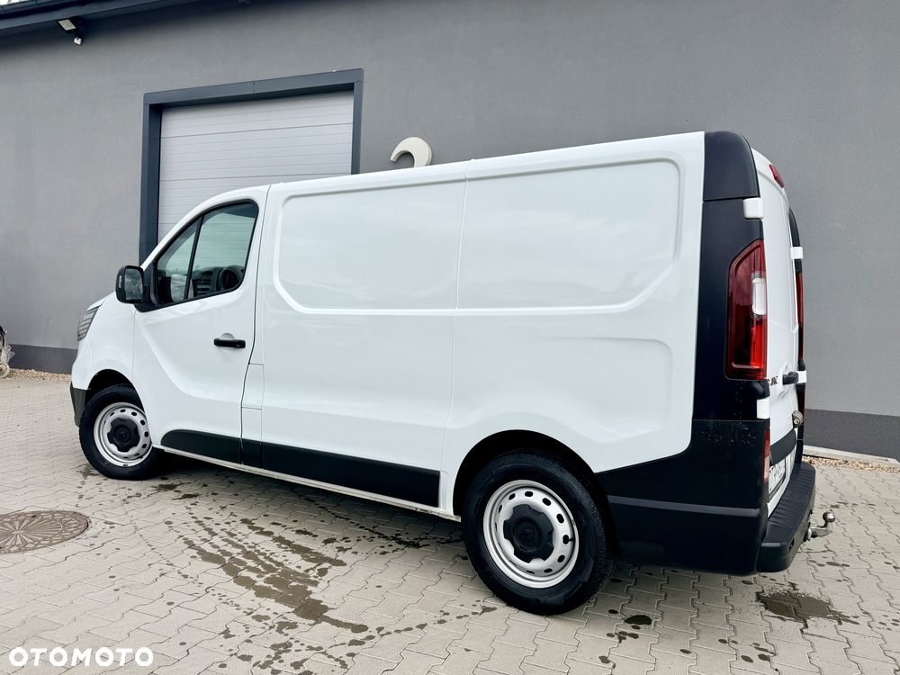 Renault TRAFIC - 2