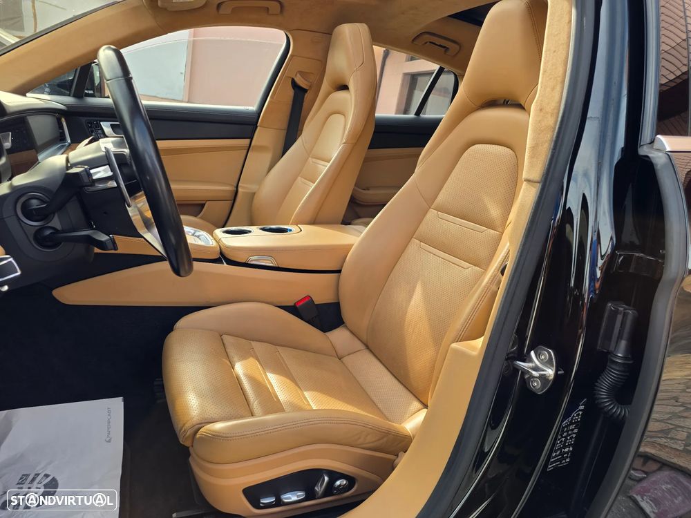Porsche Panamera Turbo - 14