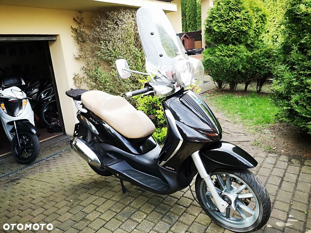 Piaggio Beverly - 26