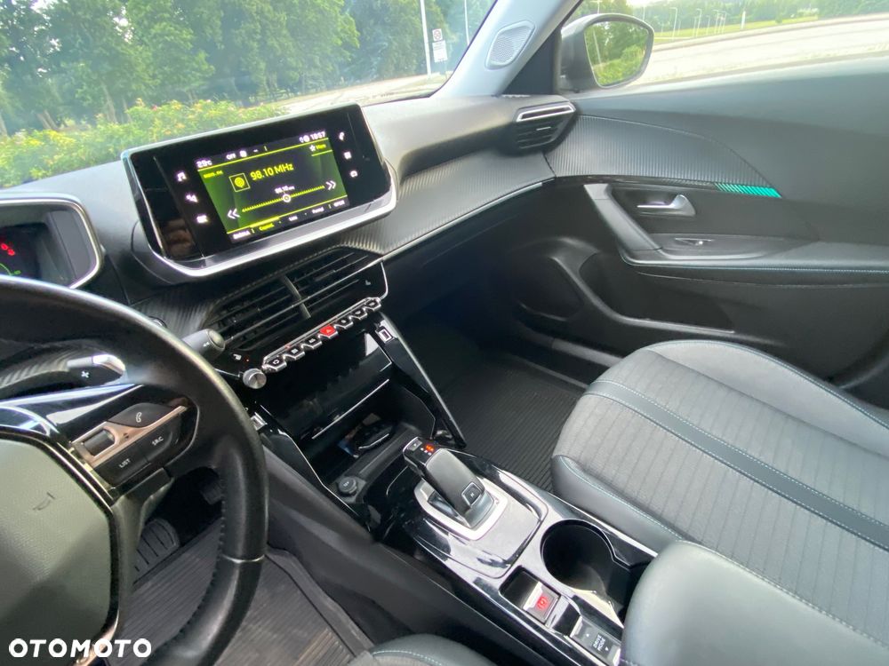 Peugeot 2008 1.5 BlueHDi Allure Pack S&S EAT8 - 16