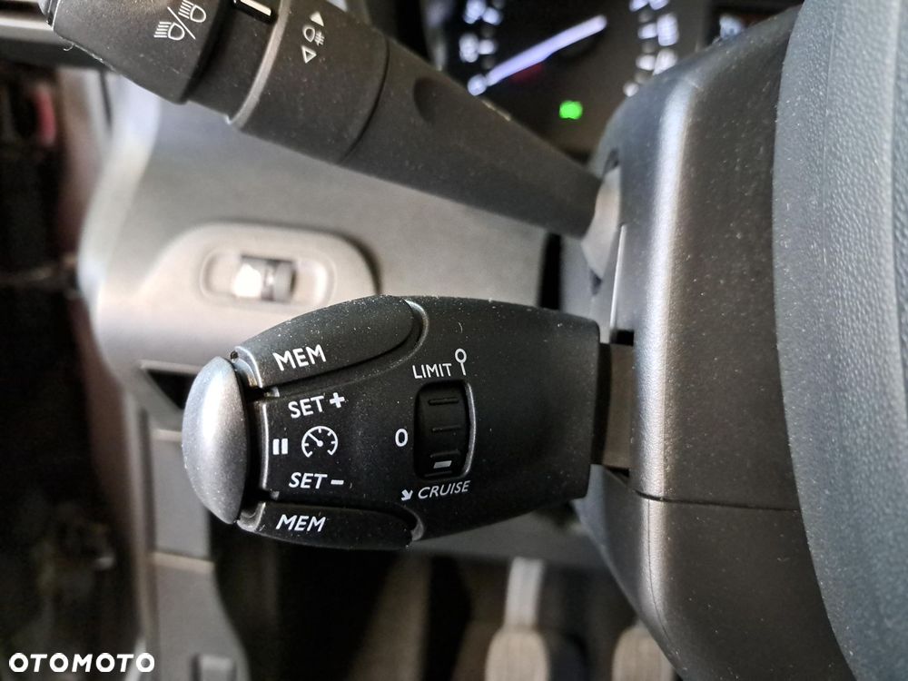 Toyota Proace City Verso 1.5 D-4D Business - 24