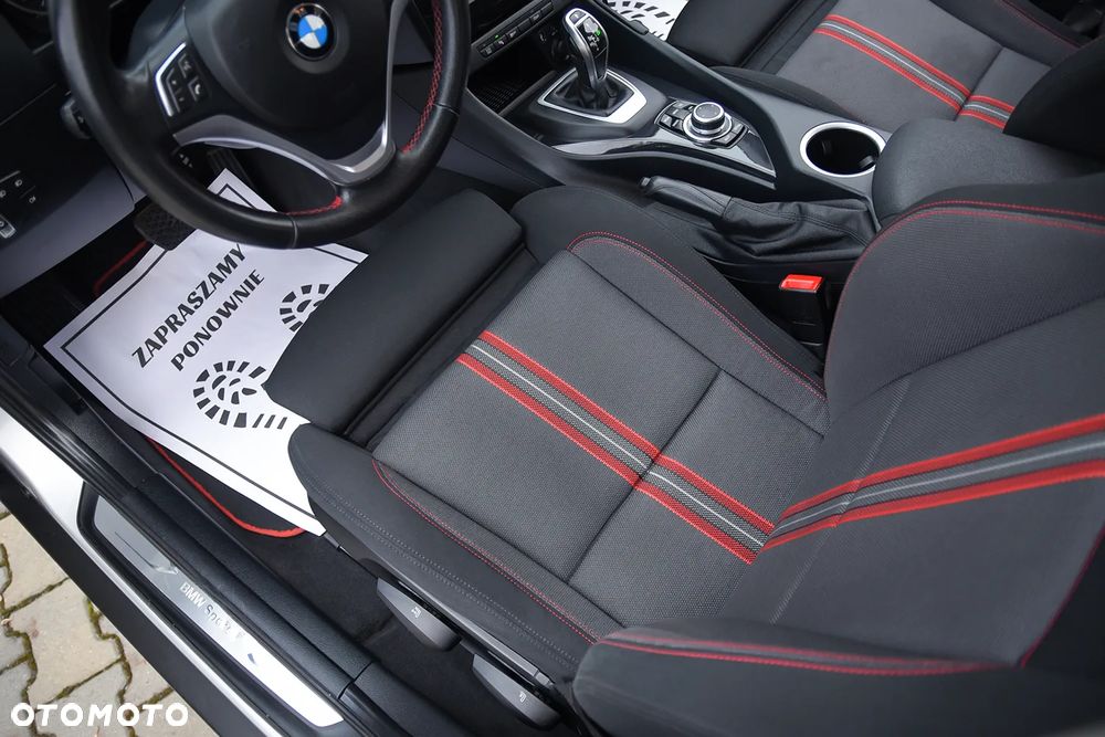 BMW X1 sDrive20d Sport Line - 29