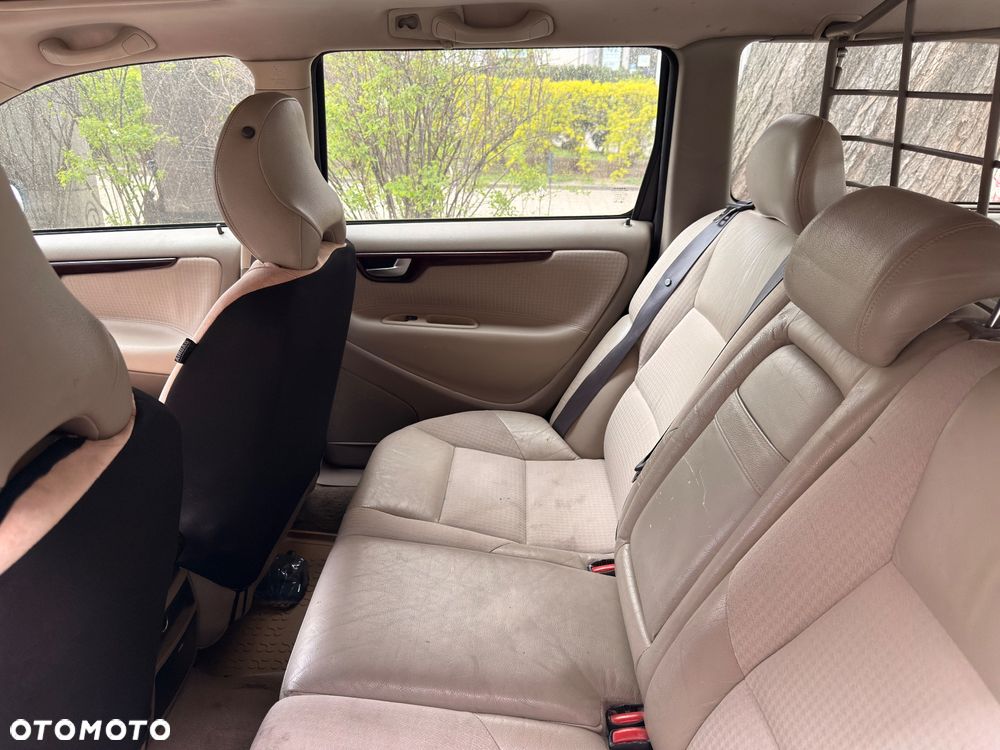 Volvo V70 2.5 T AWD Summum - 7