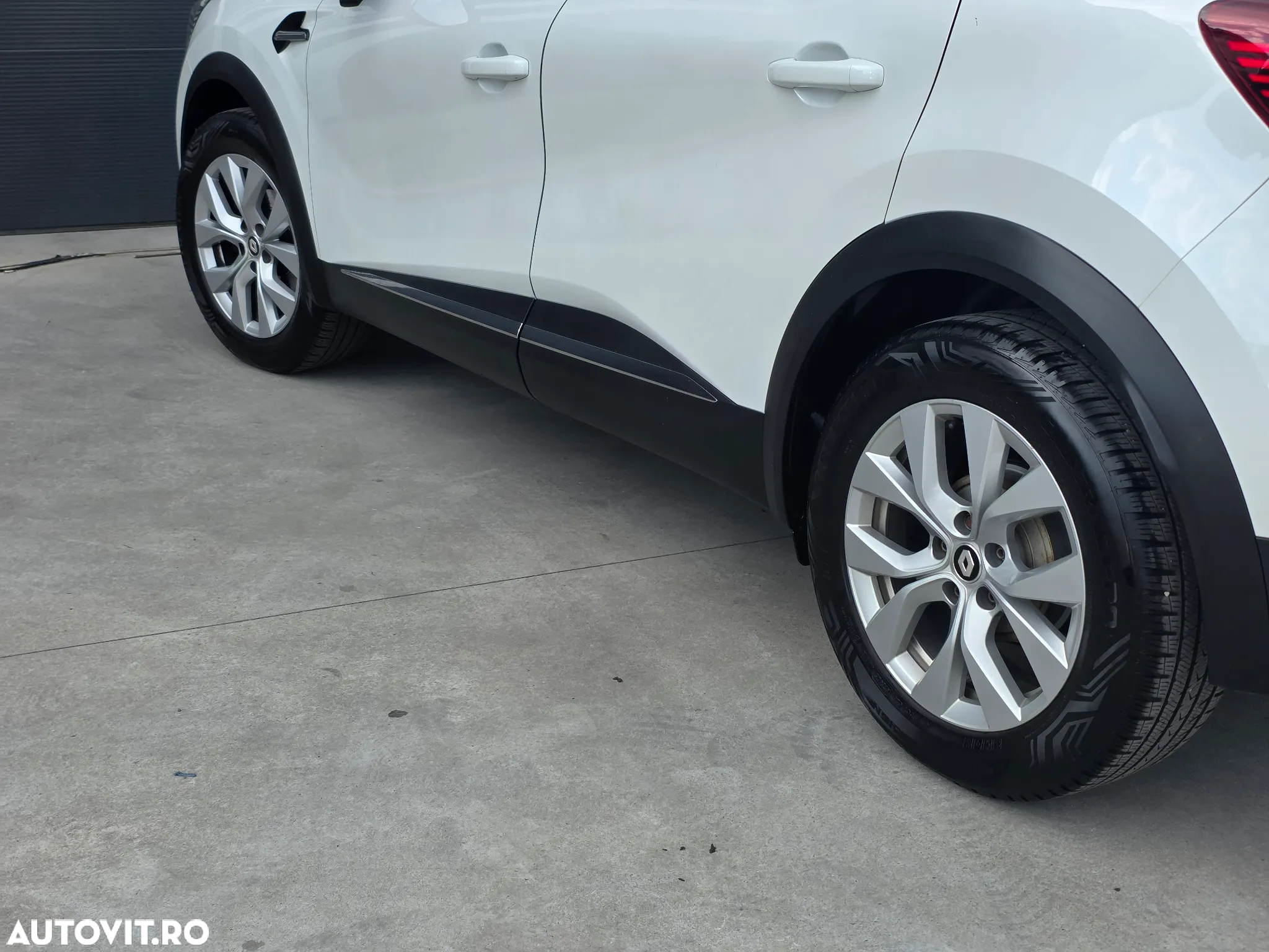 Renault Captur TCe 100 GPL Intens - 13