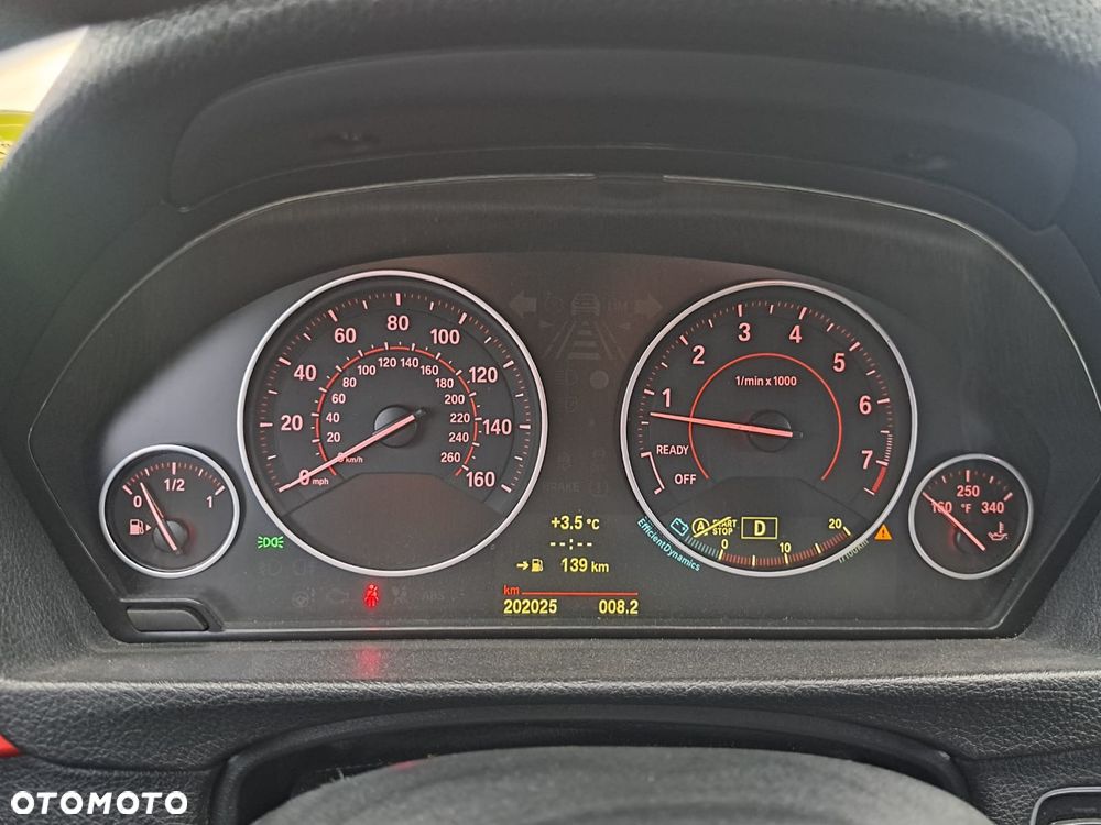 BMW Seria 3 328i xDrive - 18