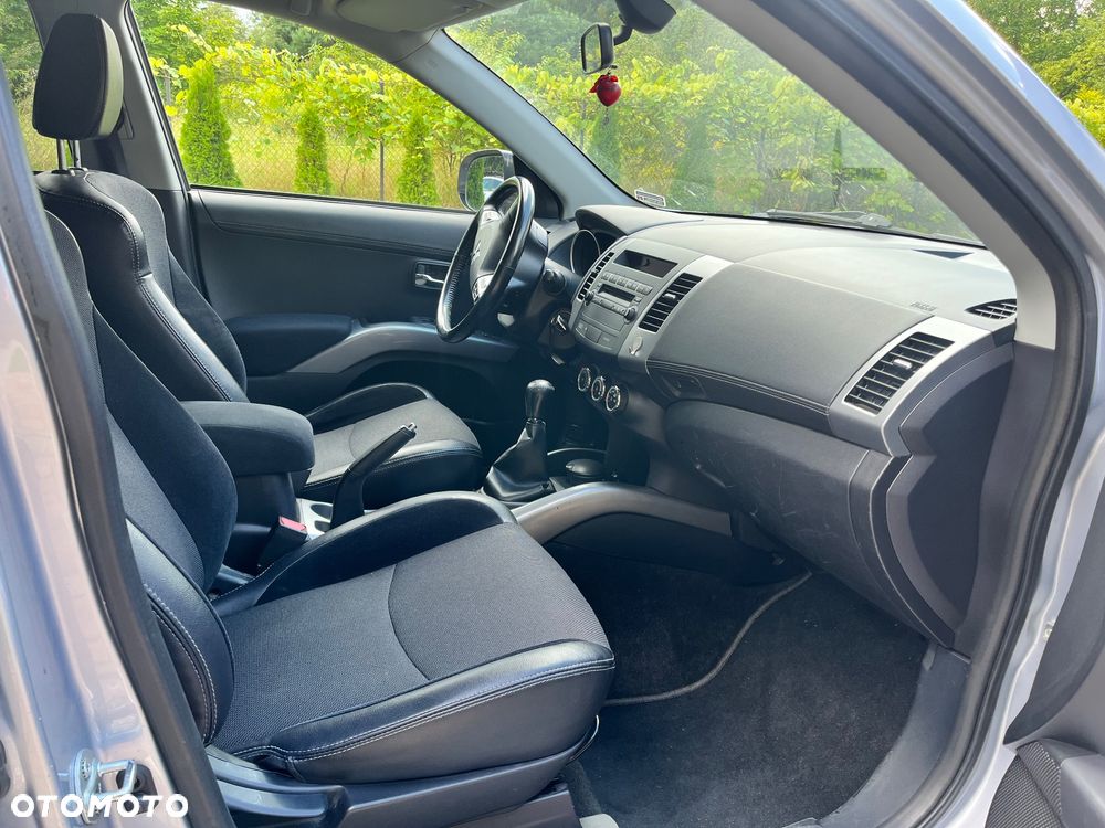 Mitsubishi Outlander 2.0 2WD - 12