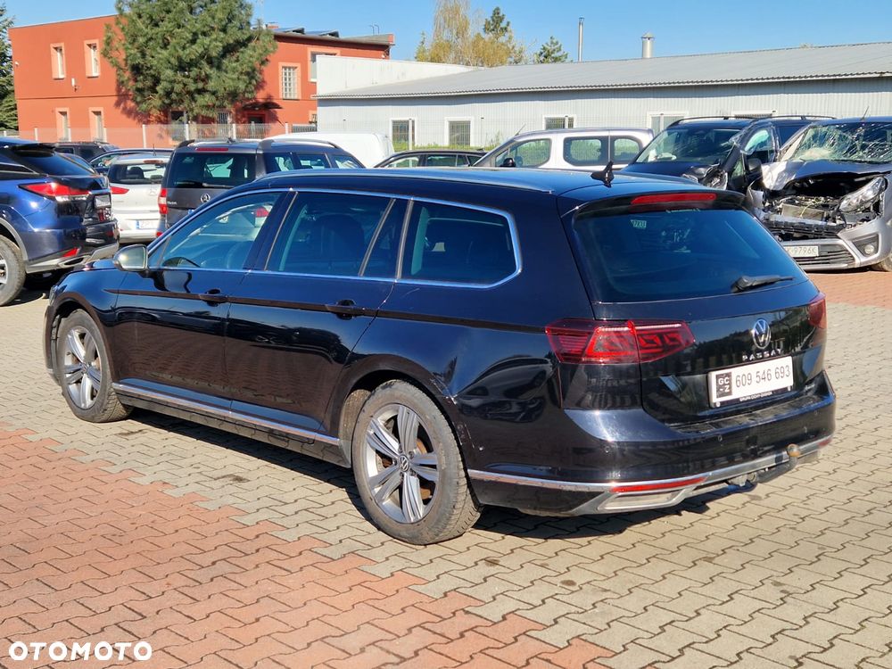 Volkswagen Passat 2.0 TSI 4Mot Elegance DSG - 9