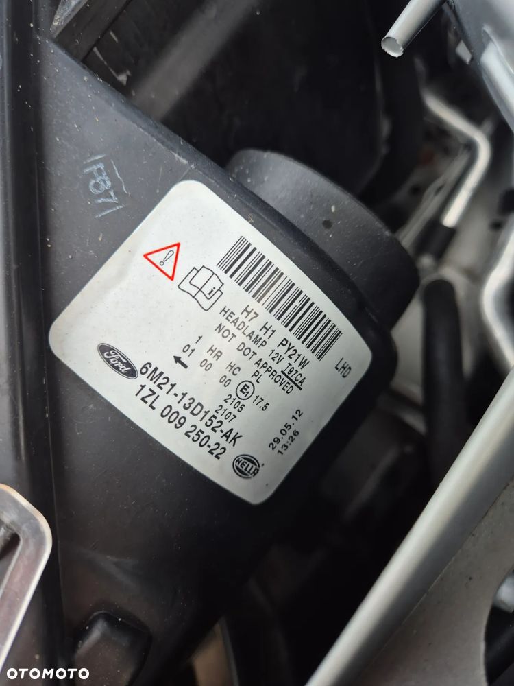 Ford S-Max 2.0 TDCi DPF Titanium - 19