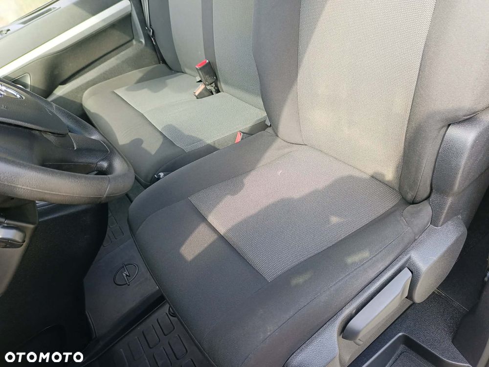 Opel Vivaro - 23