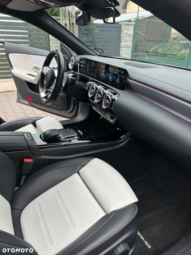 Mercedes-Benz CLA 200 d Shooting Brake 8G-DCT AMG Line Advanced Plus - 12