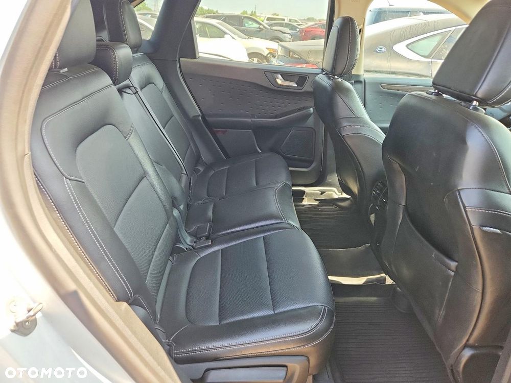 Ford Escape - 10