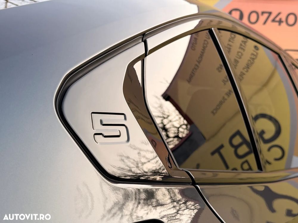 BMW Seria 5 520i AT MHEV - 32