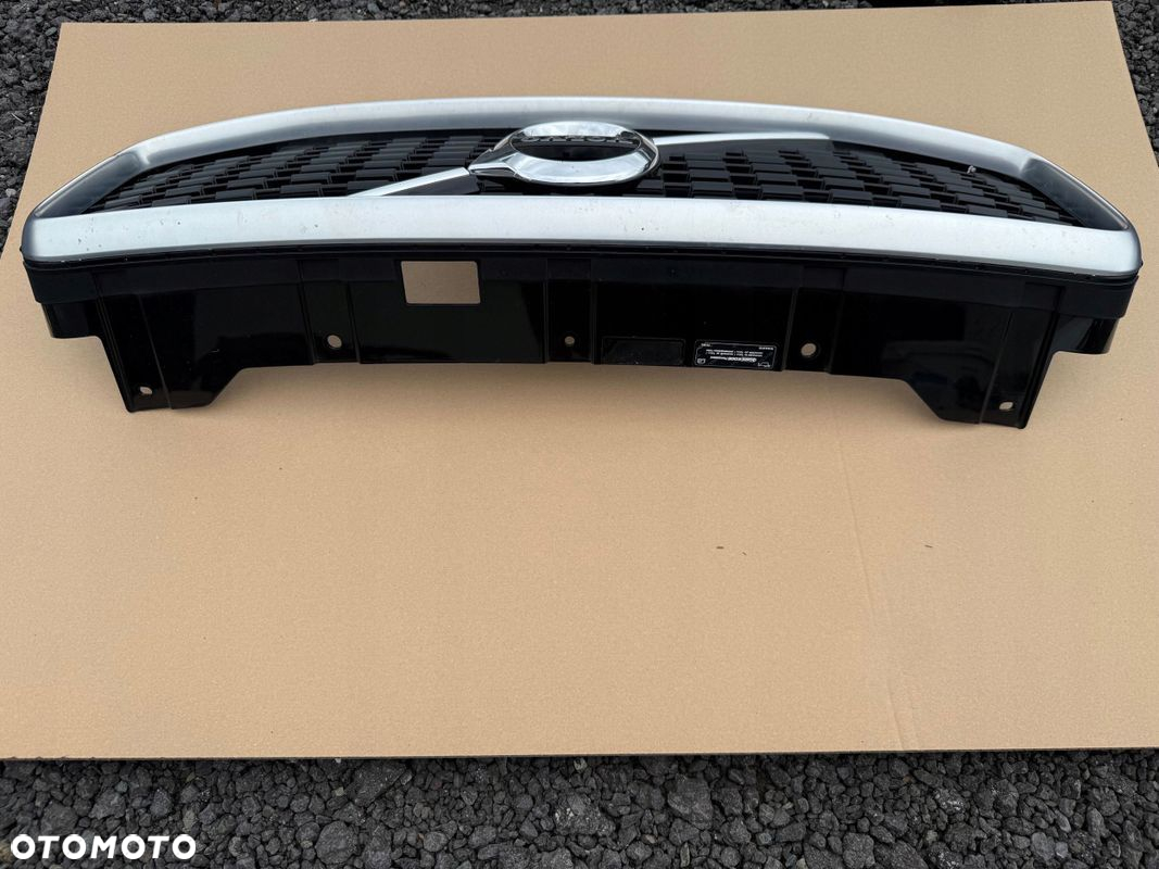 GRILL ATRAPA Volvo XC60 II R 2017- DESIGN IDEALNA ORYGINAŁ - 3
